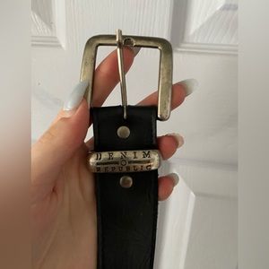 woman’s black belt vintage